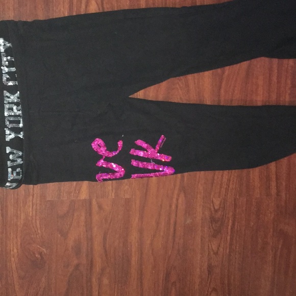 Yoga pants - Picture 2 of 5